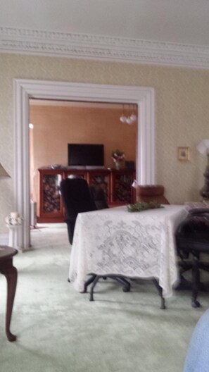 1 bedroom, premium bedding, iron/ironing board, free WiFi - Rose Corner Inn (Hillsdale)