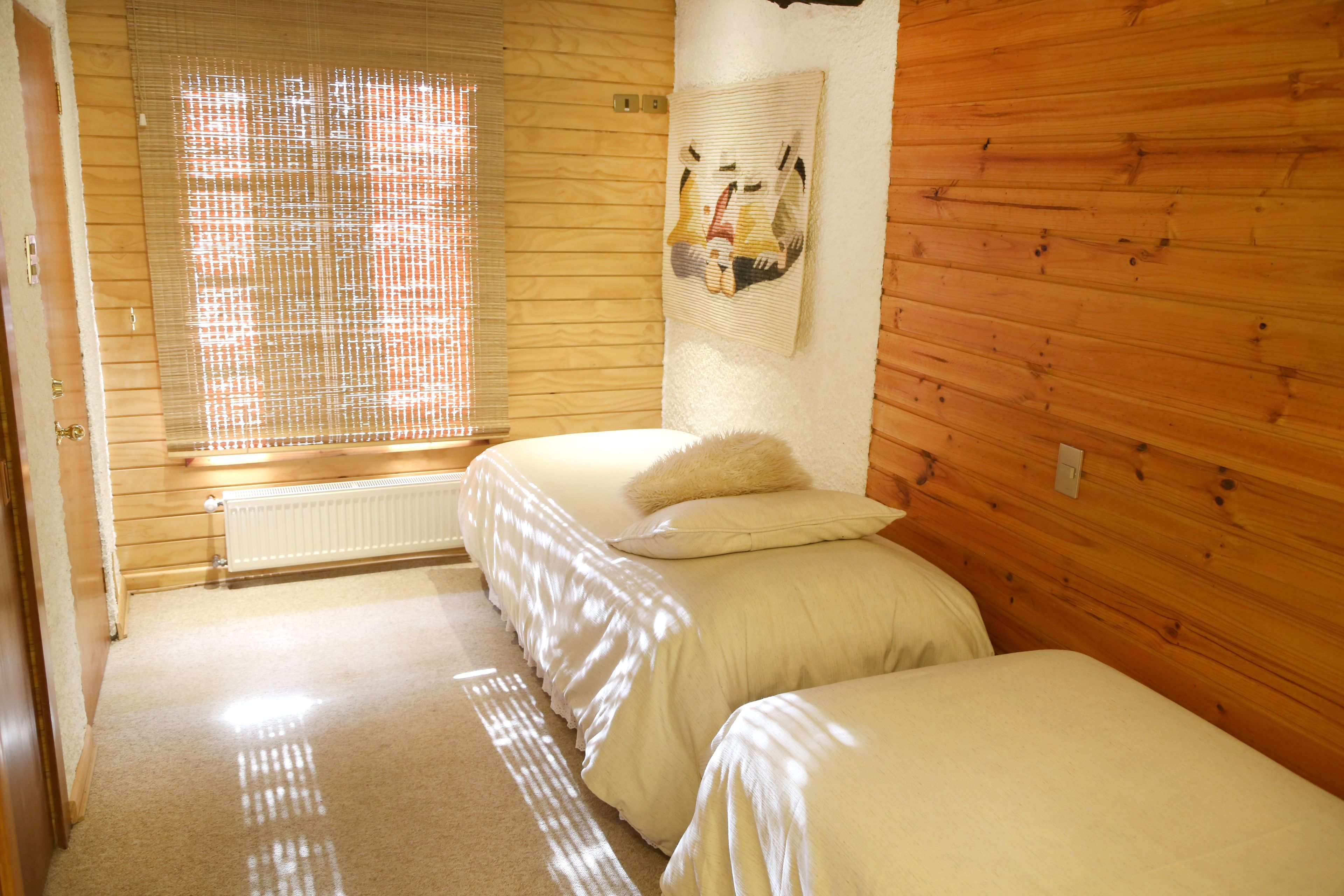 quadruple room | in-room safe, free cots/infant beds, free wifi, bed sheets