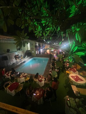 30-inch Smart TV with digital channels - Maraca Hostel (Rio de Janeiro)
