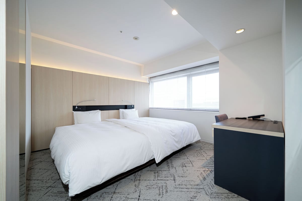 Twin kamer, niet-roken (East Tower, 24sqm) | Een bureau, geluiddichte muren, gratis wifi, beddengoed