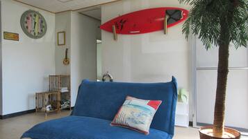 Huis, 2 slaapkamers | Woonruimte | Flatscreentelevisie en Netflix