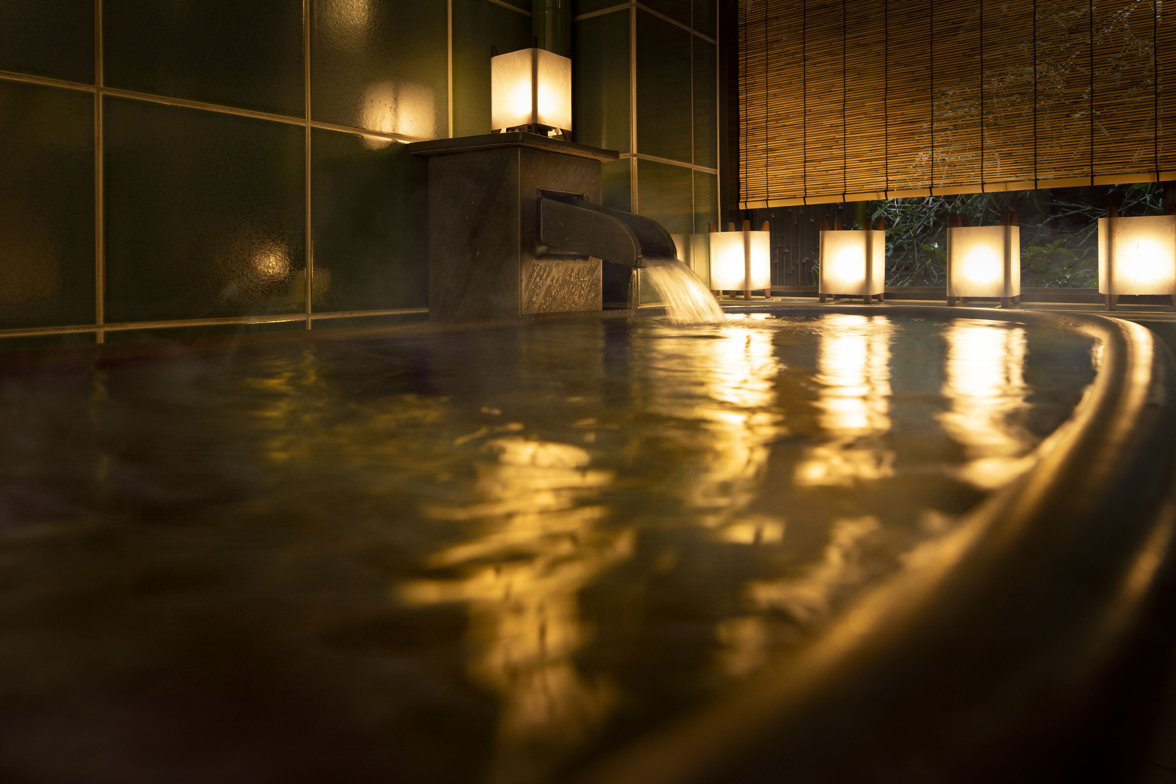 Ensemble douche/baignoire, baignoire relaxante profonde