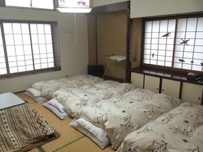 Japanese-Style Quadruple Room with Shared Bathroom | Free WiFi, bed sheets - Nozawa Dream (Nozawaonsen)