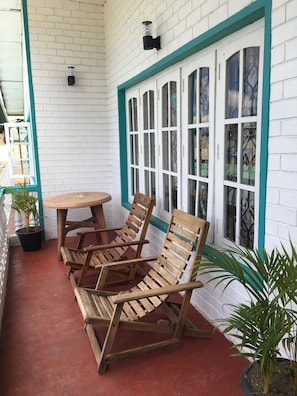 Balcony - Blue Moon Hotel (Nuwara Eliya)