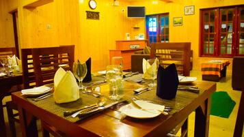 Twin Room | Reception