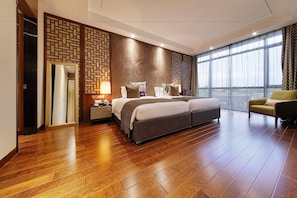 Ropa de cama de alta calidad y minibar