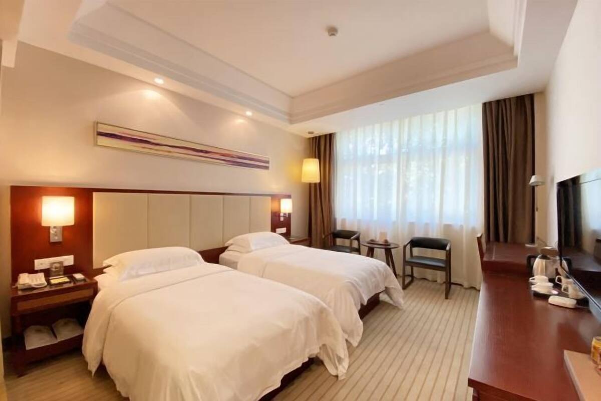 Minibar, in-room safe, desk, blackout drapes
