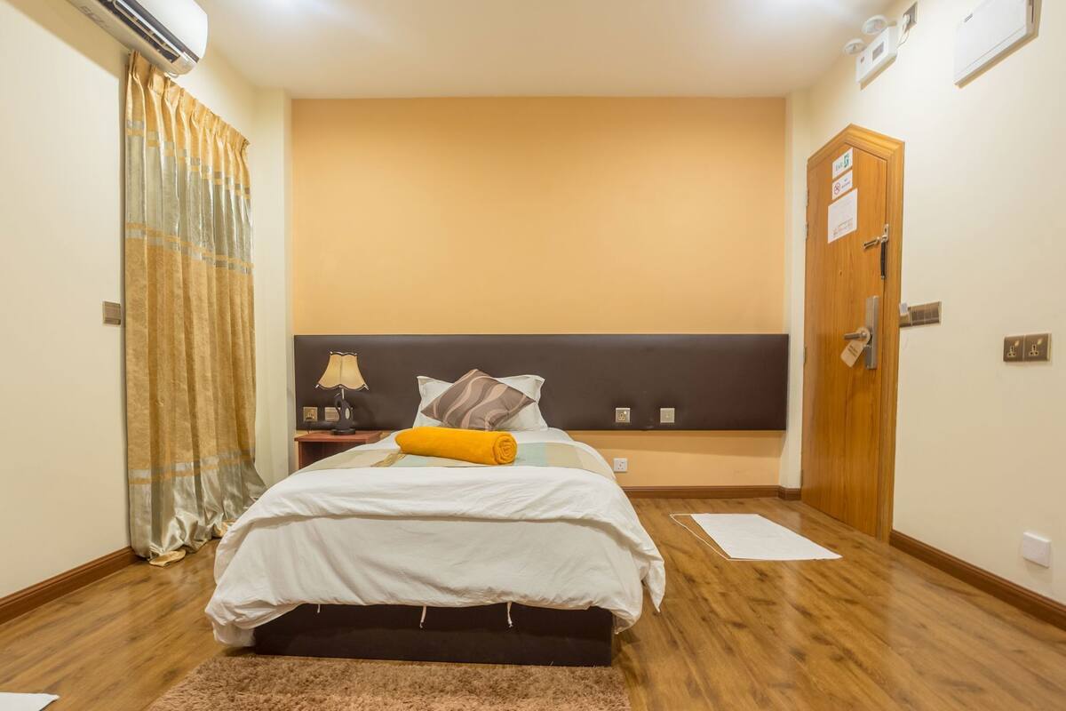 Betten mit Memory-Foam-Matratzen, Minibar, Zimmersafe, Schreibtisch