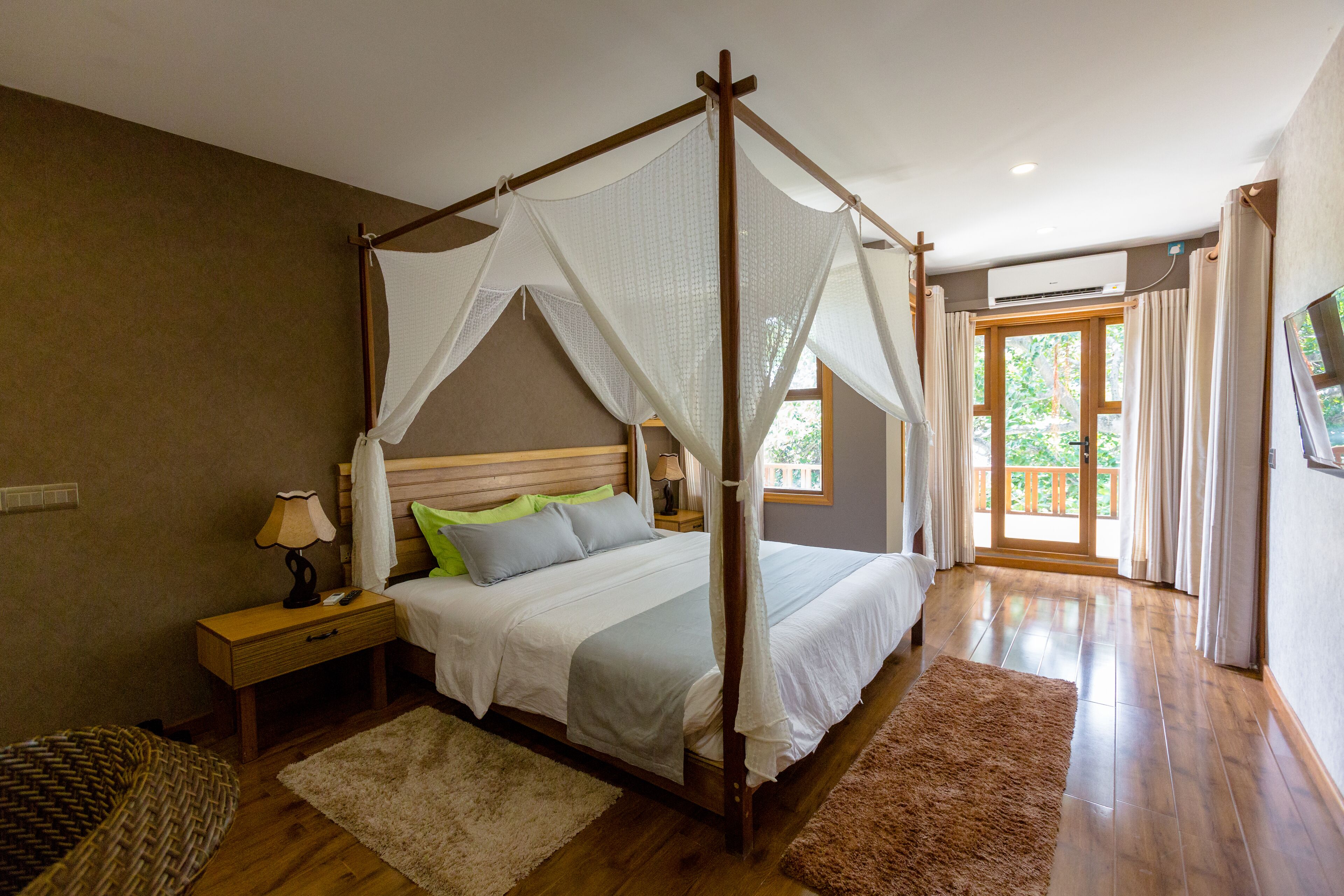 Grand Suite, Ocean View (20% off on Return Shared Speed Boat transfer from Airport) | Memory-foam beds, minibar, in-room safe, desk