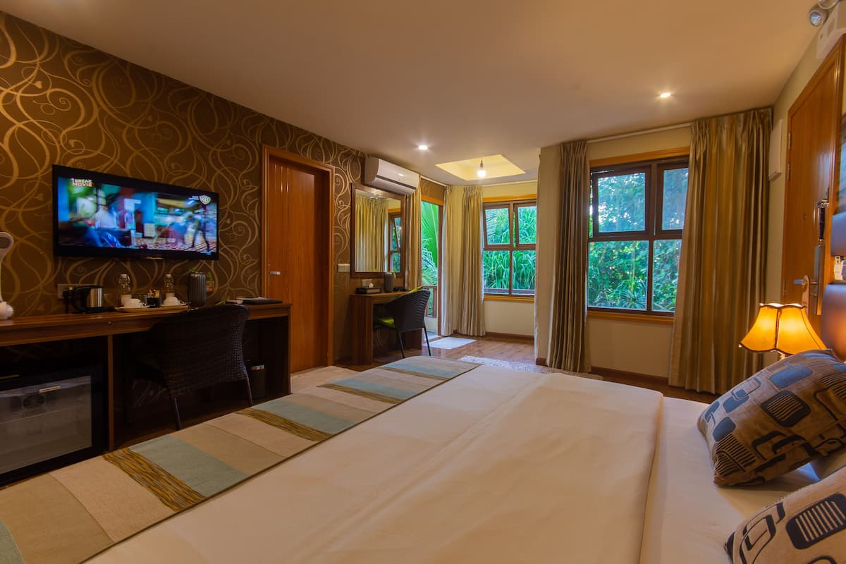 Suite, Sea View (20% off on Return Shared Speed Boat transfer from Airport) | Aire de séjour | Téléviseur à écran plat, films payants