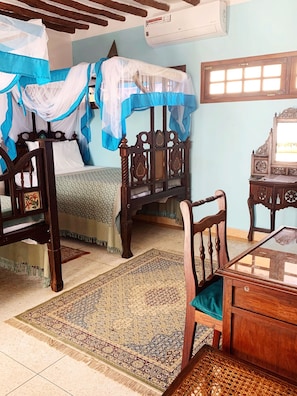Superior Twin Room | 1 bedroom, in-room safe, individually furnished, desk
