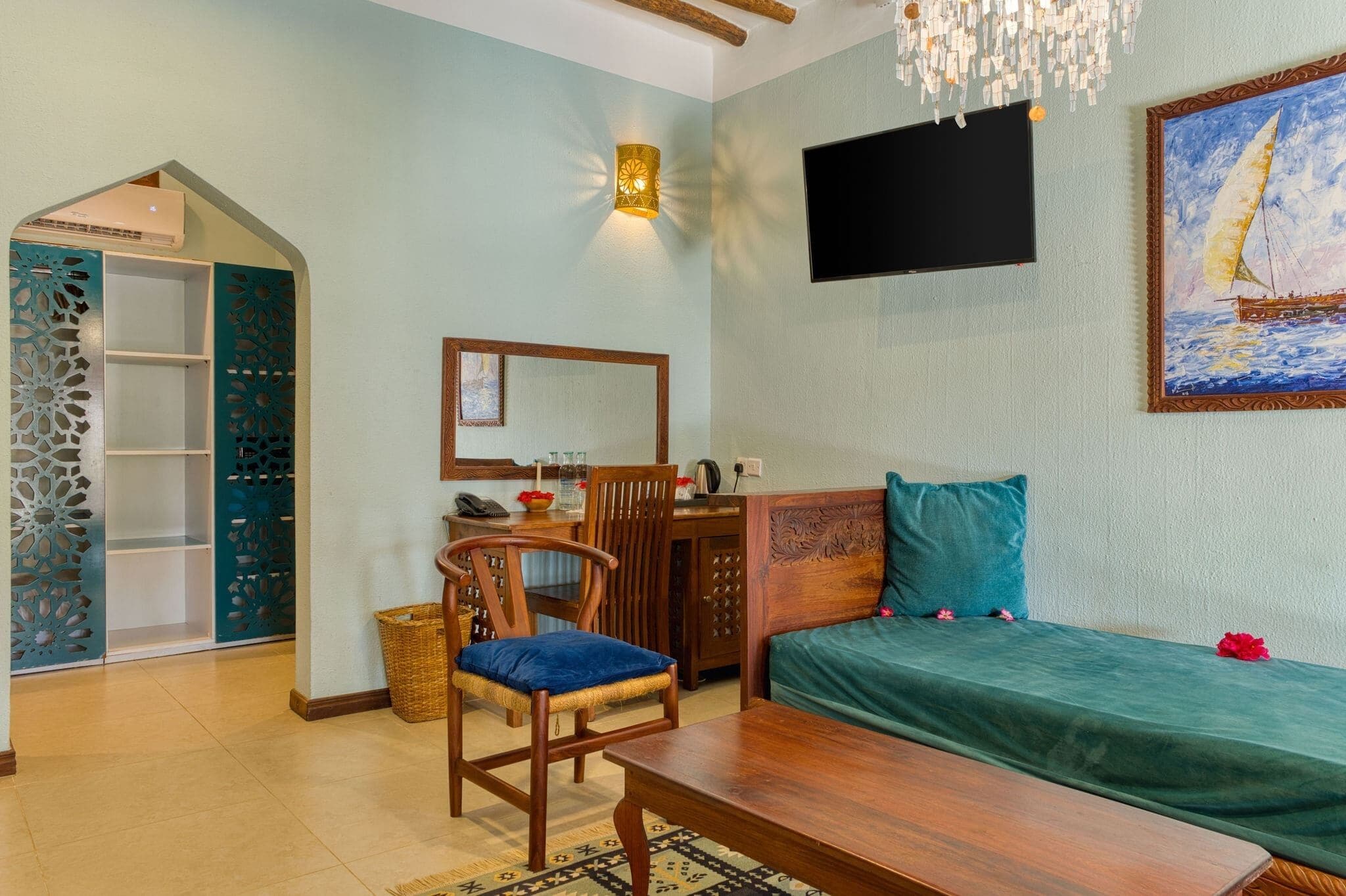 Pool Bungalow | In-room safe, desk, laptop workspace, free WiFi