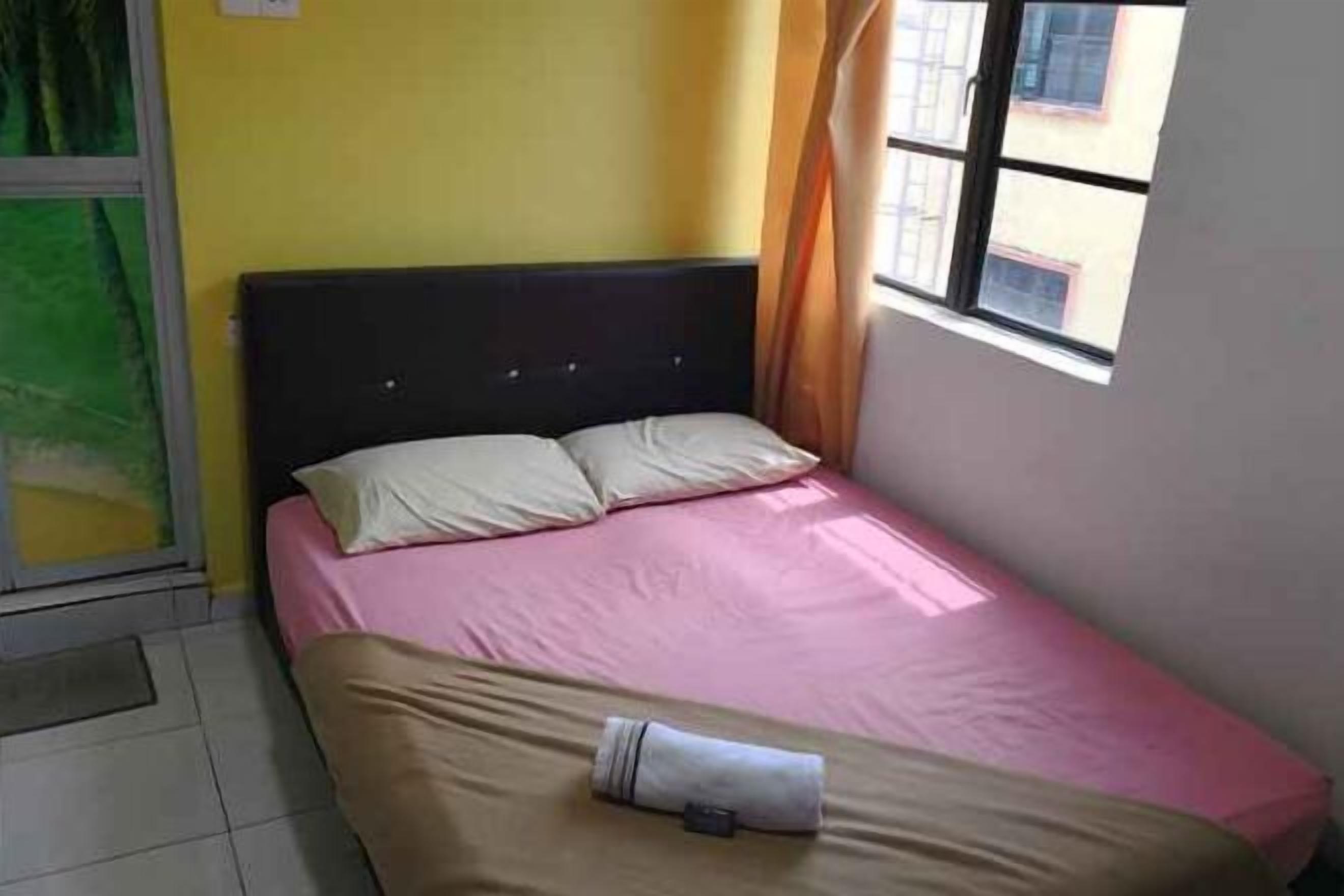 Desk, iron/ironing board, free WiFi, bed sheets