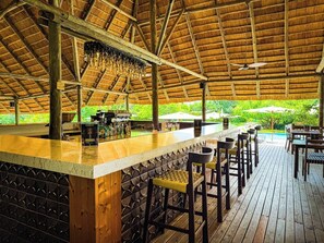 Bar (on property) - Shearwater Explorers Village (Victoria Falls)