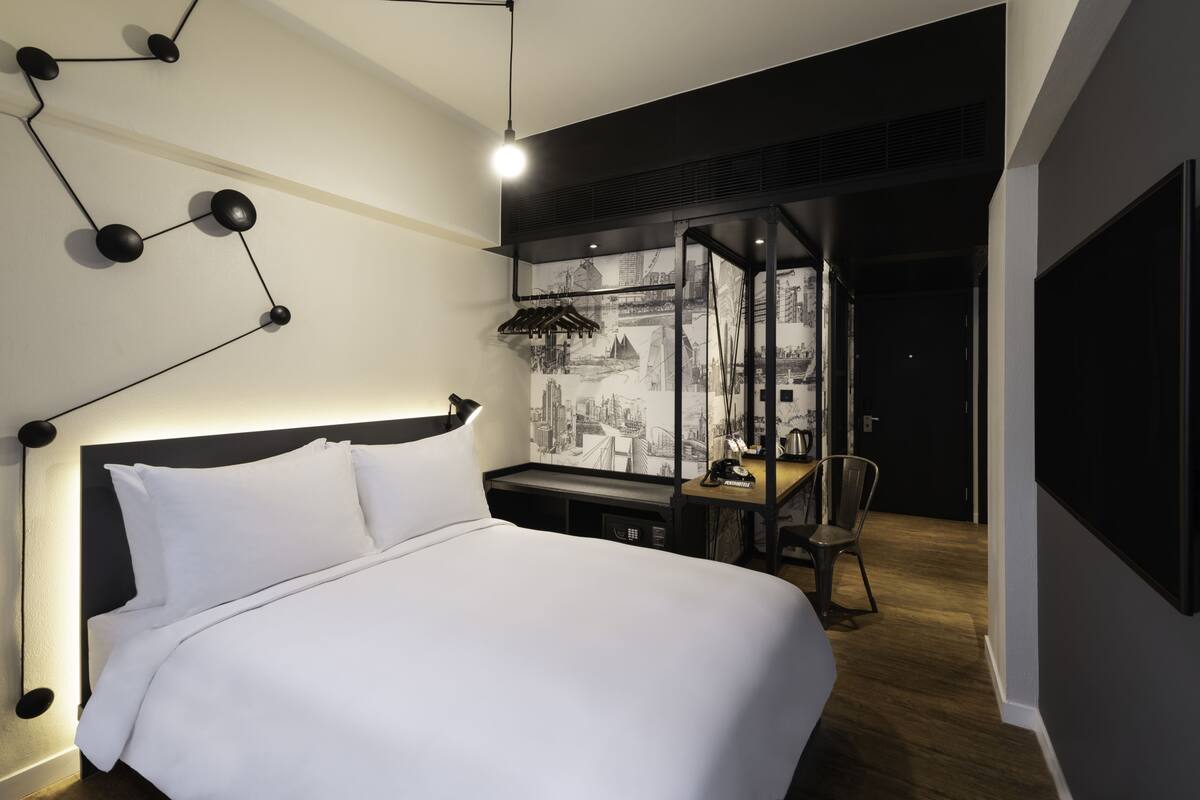 1 bedroom, pillowtop beds, in-room safe, individually decorated