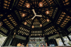 Bar (on property) - Anja Beach Resort & Spa (Phu Quoc)