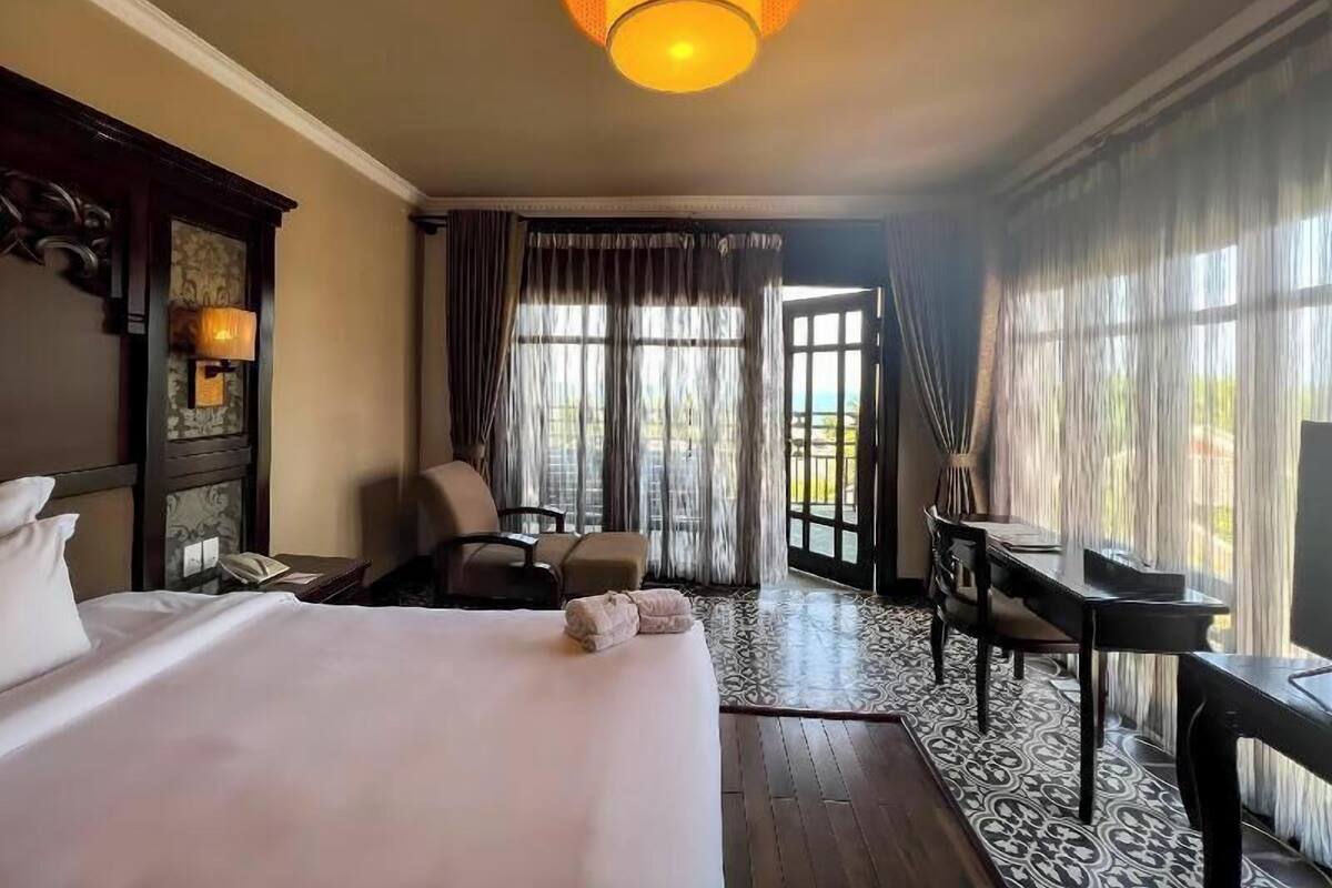 Ropa de cama de alta calidad, camas con efecto memoria y minibar