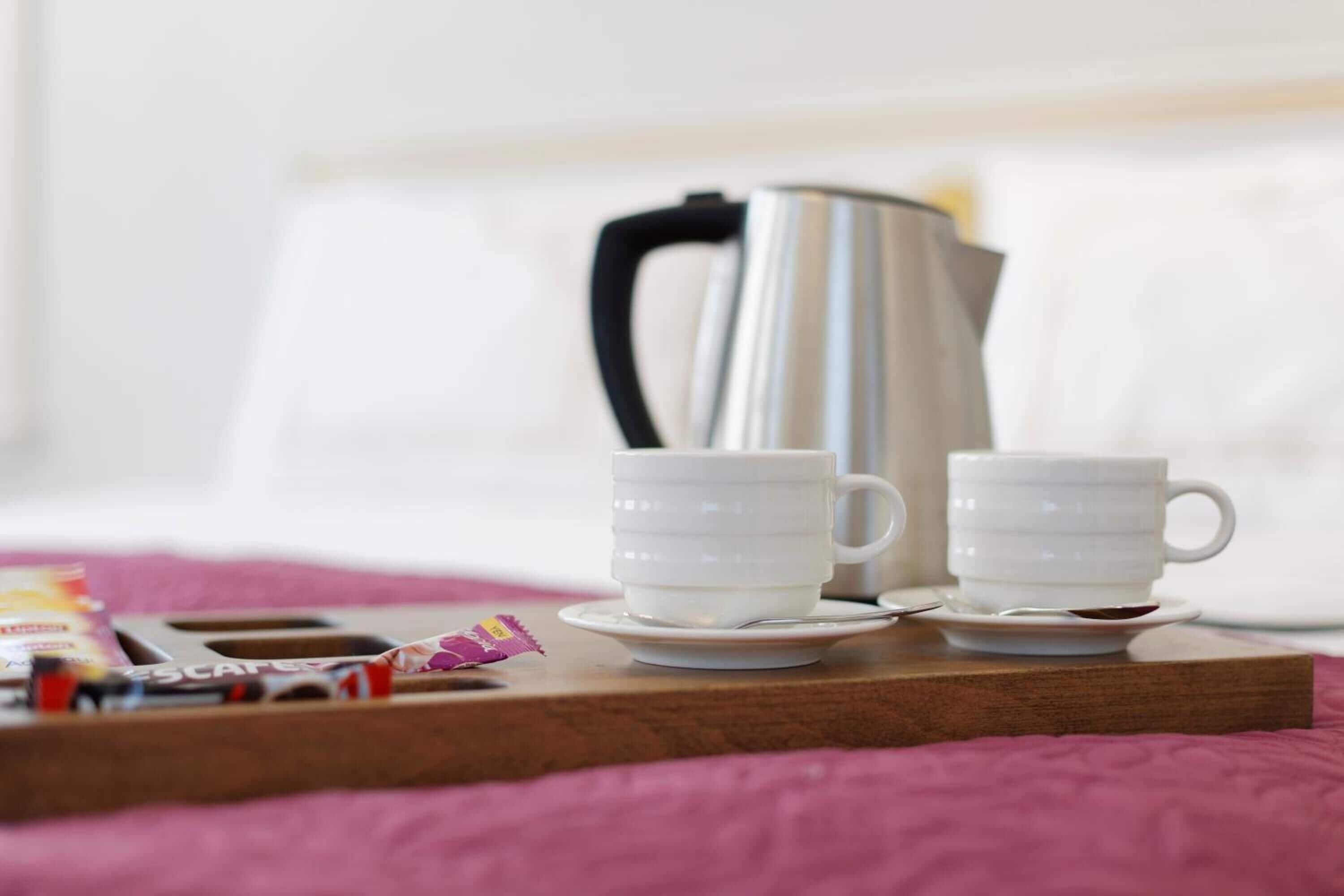 coffee/tea maker, electric kettle