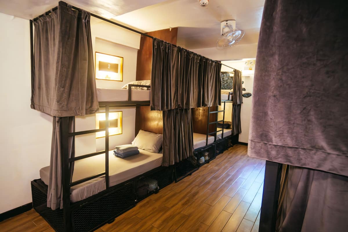 1 Bed in 12-Bed Dormitory Room