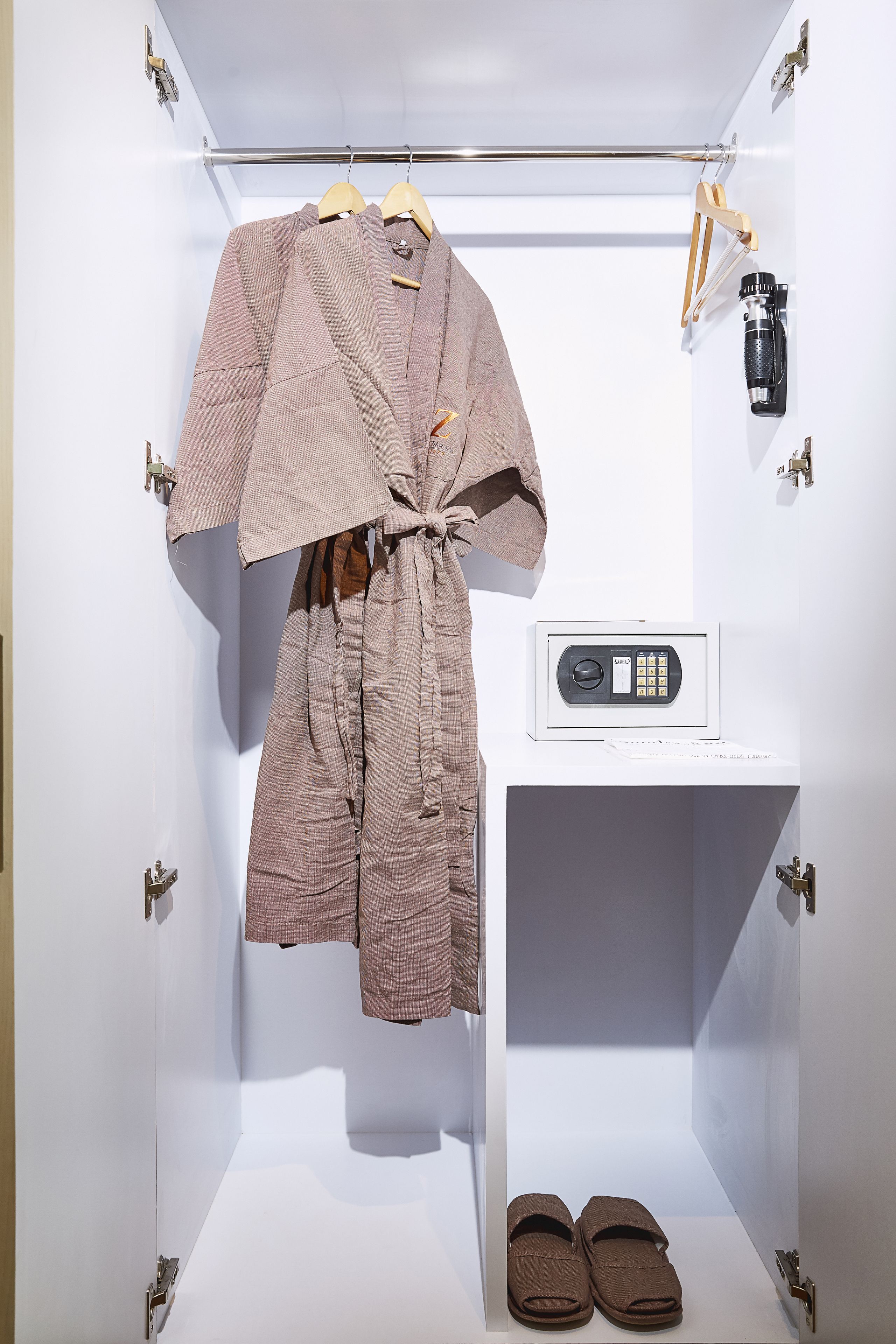 deluxe double seaview | room amenity