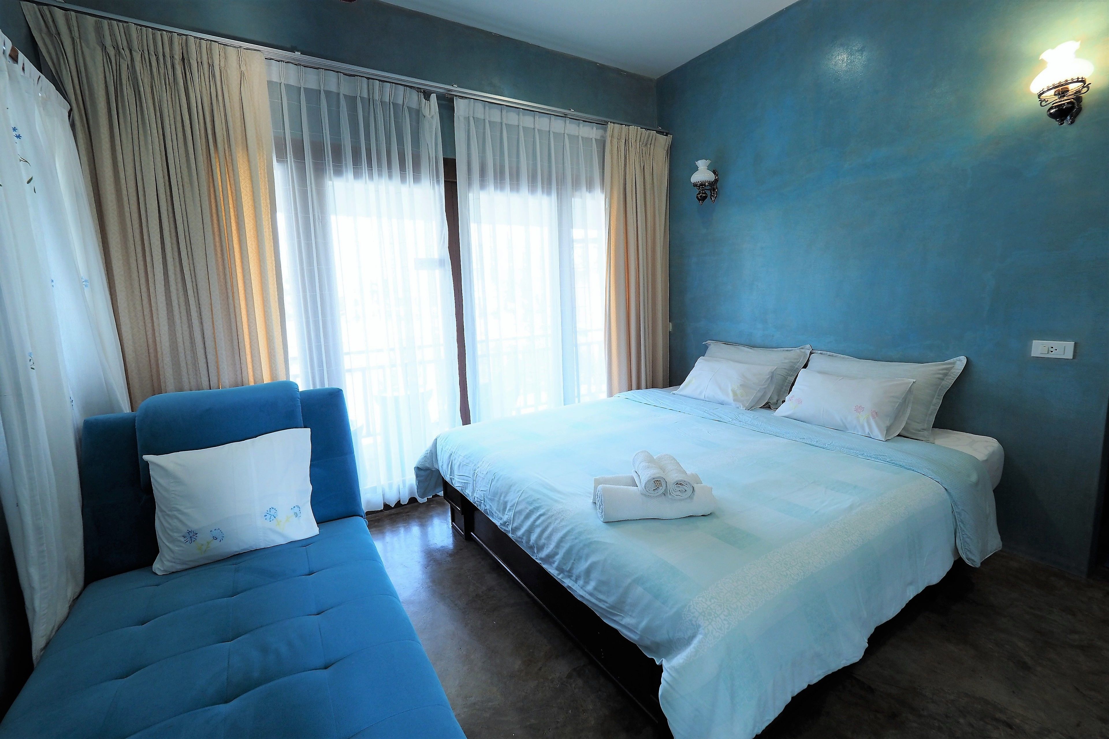 Standard  | Desk, blackout curtains, rollaway beds, free WiFi