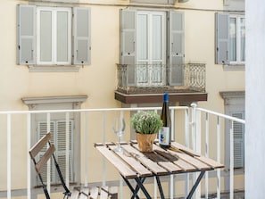 Grand-Doppelzimmer, 1 Queen-Bett, Balkon | Terrasse/Patio
