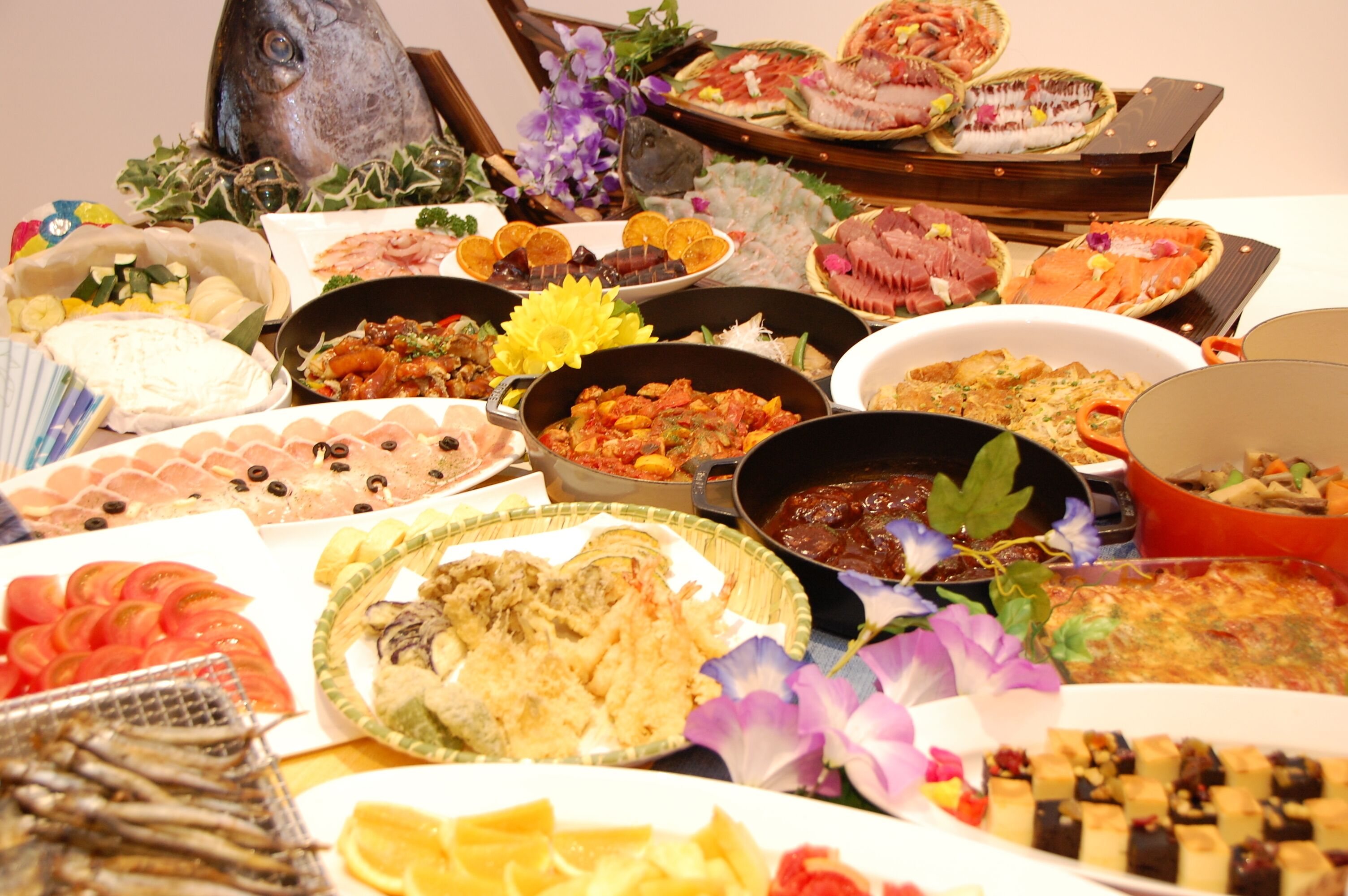 daily buffet breakfast for a fee