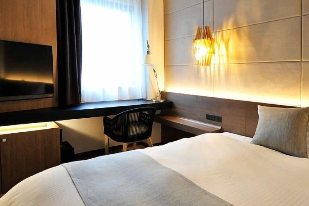 Zimmersafe, individuell dekoriert, individuell eingerichtet