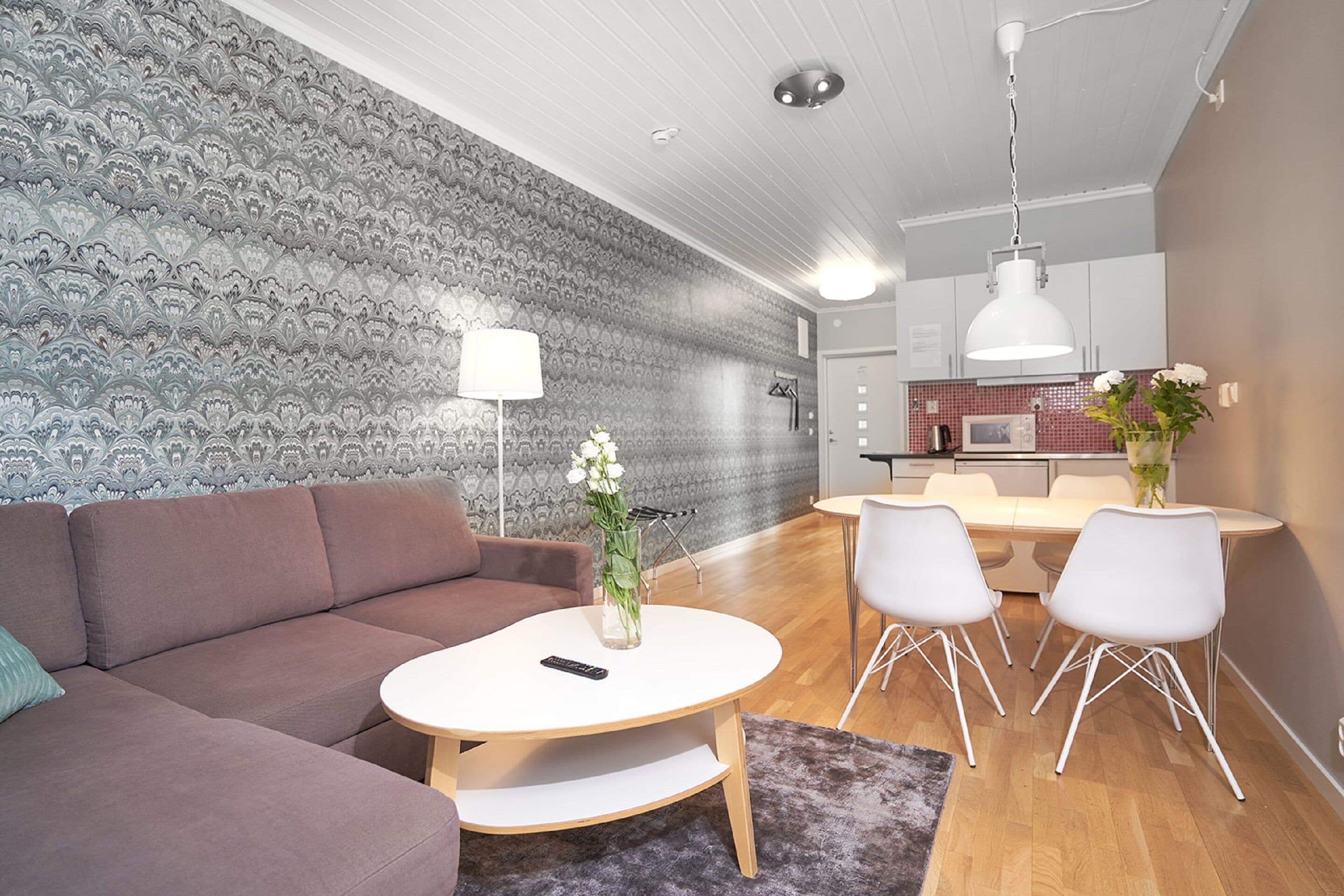 Quarto família, cozinha americana | Individualmente decorados, individualmente mobiliados, escrivaninha