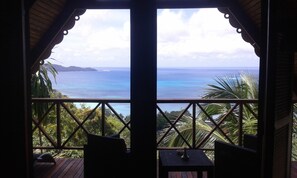 Alpehytte, sjøutsikt | Oppholdsområde | Flatskjerm-TV