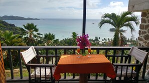 Chaumière Standard, Plusieurs lits, vue sur la mer, face à la mer | Vue du balcon
