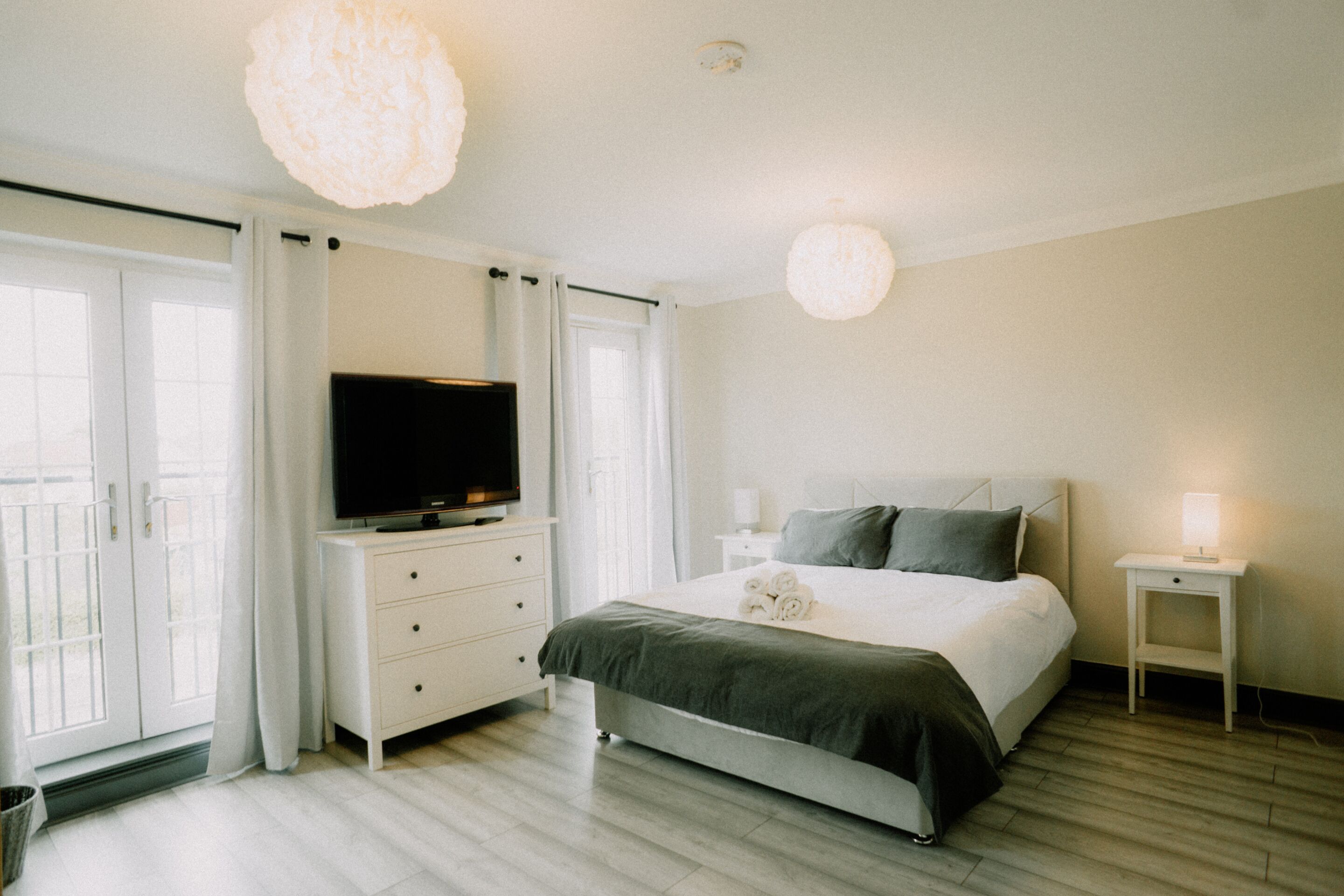 Standard Double Room, Shared Bathroom