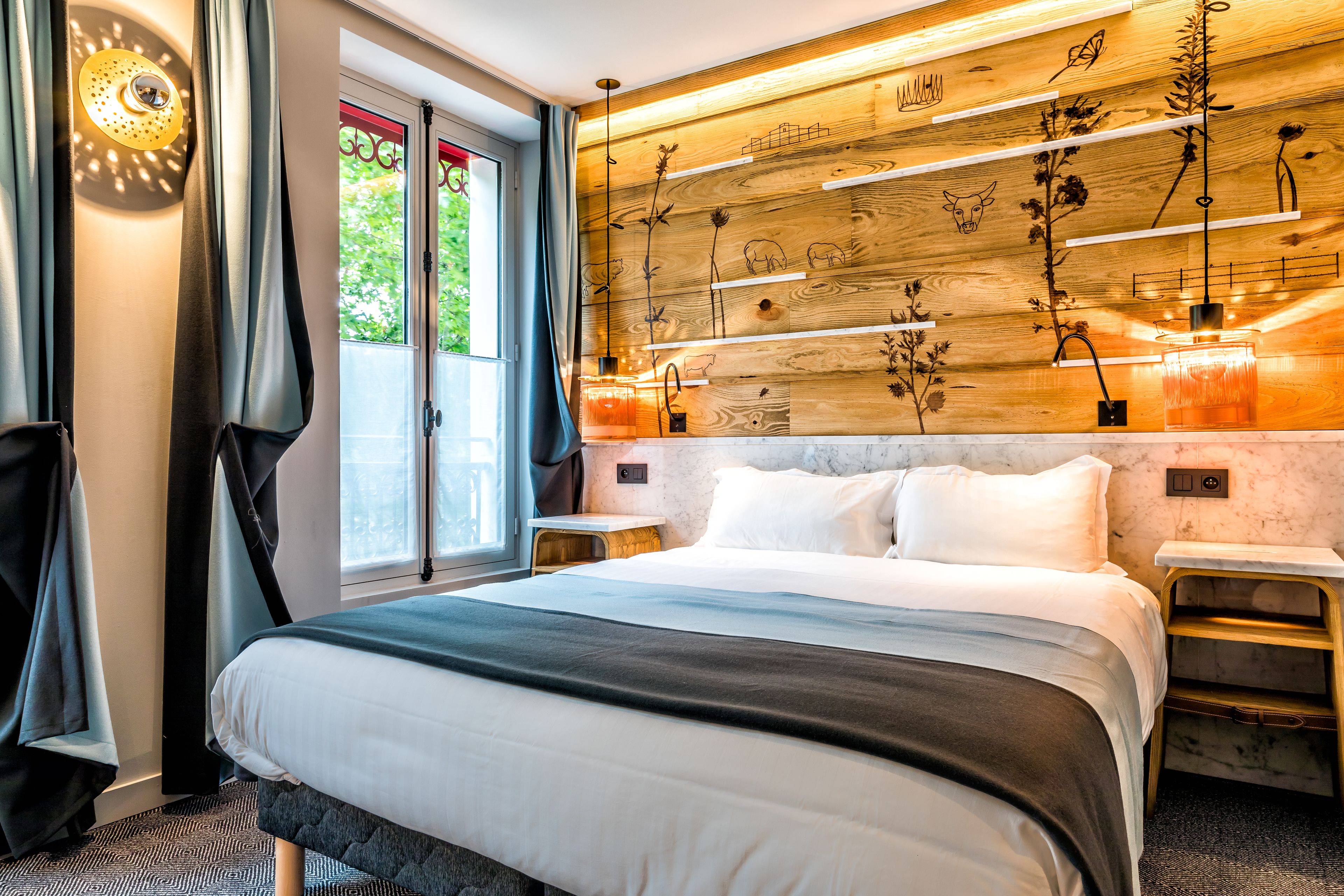 Caja de seguridad en la habitación y escritorio . Hôtel Restaurant Au Bœuf Couronné