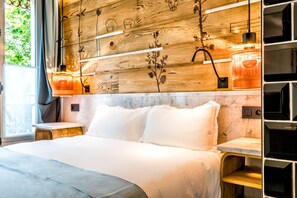 Superior Double Room | In-room safe, desk, soundproofing, free WiFi - Hôtel Restaurant Au Bœuf Couronné (Paris)