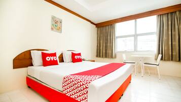 Superior Double Room | Desk, blackout drapes, free WiFi, bed sheets
