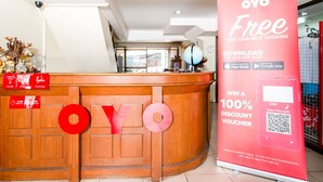 Reception - OYO 320 Regent 2002 Guest House (Patong)