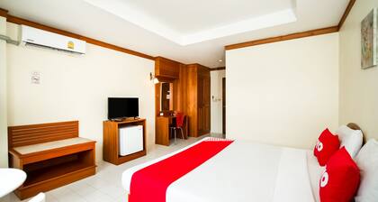 OYO 320 Regent 2002 Guest House