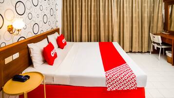 Standard Double Room | Desk, blackout drapes, free WiFi, bed sheets