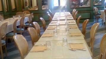 Breakfast, lunch, dinner served; Mediterranean cuisine