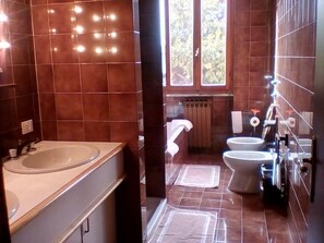 Classic Twin Room, 1 Bedroom | Bathroom - Locanda I Tarocchi (Vailate)