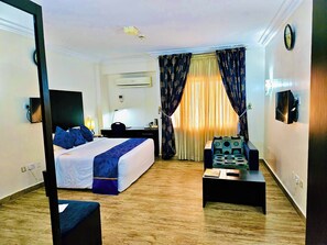 Suíte estúdio empresarial | 1 quarto, roupas de cama de algodão egípcio, roupas de cama premium