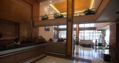 Tirar International Hotel