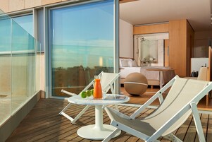 The Level, Double Room, Terrace | Minibar, in-room safe, desk, soundproofing