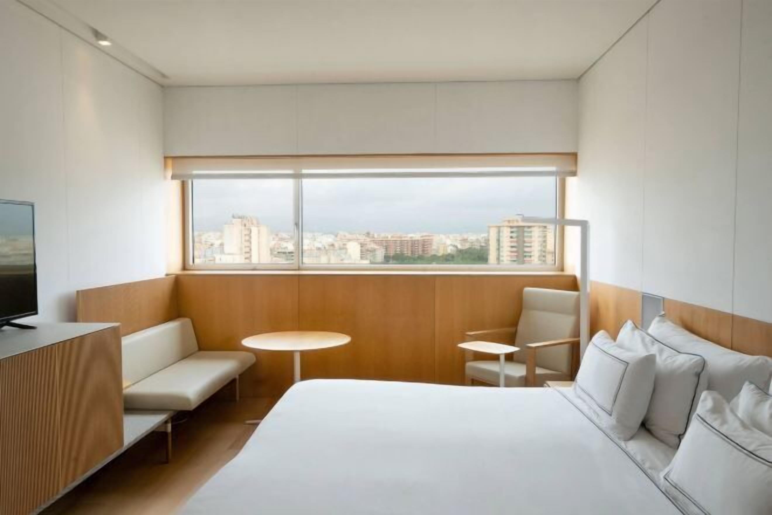 Minibar, in-room safe, desk, soundproofing