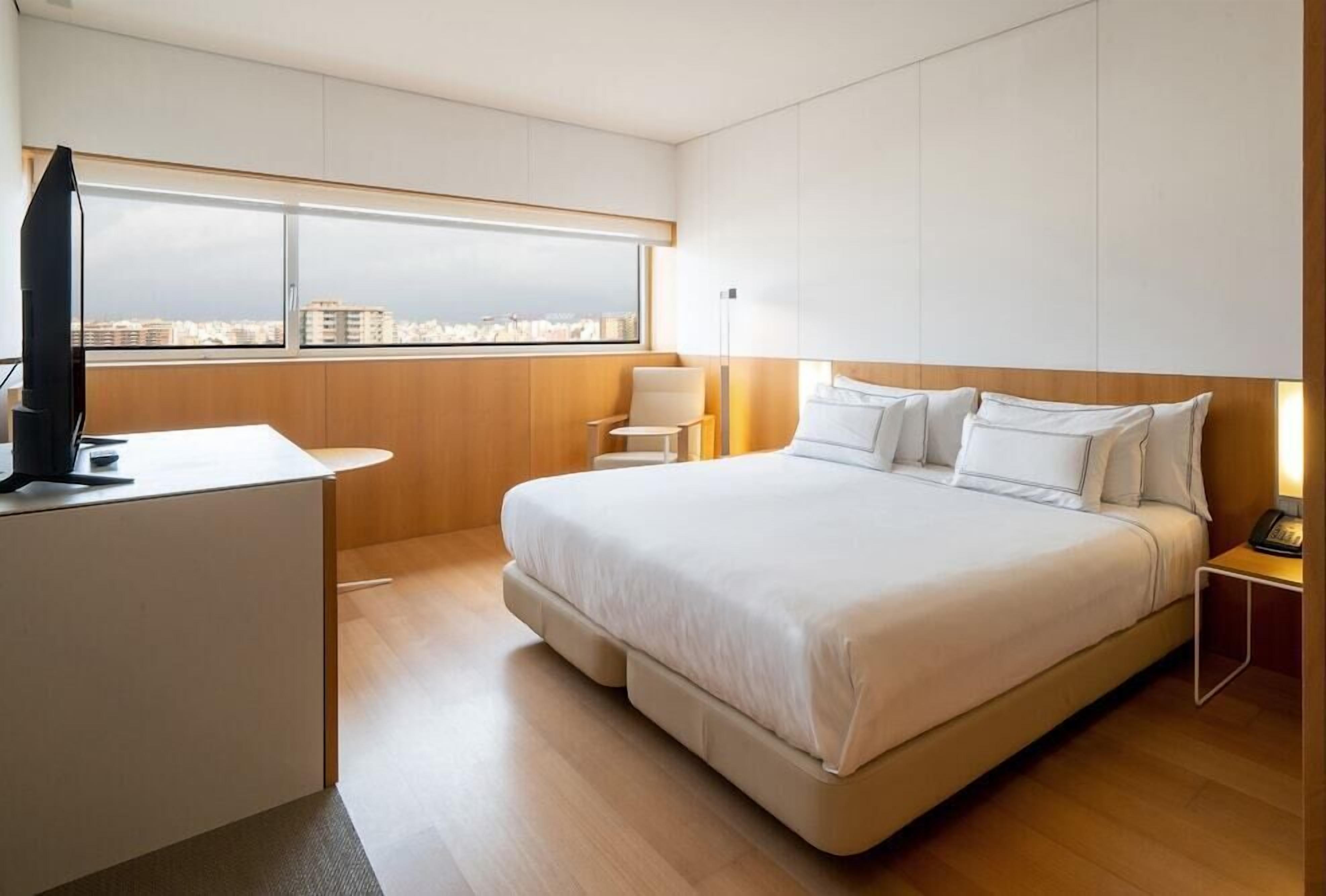 Minibar, in-room safe, desk, soundproofing