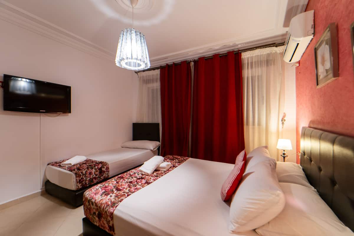 Appartement luxueux, 2 chambres | Literie de qualité, lit avec matelas en mousse à mémoire