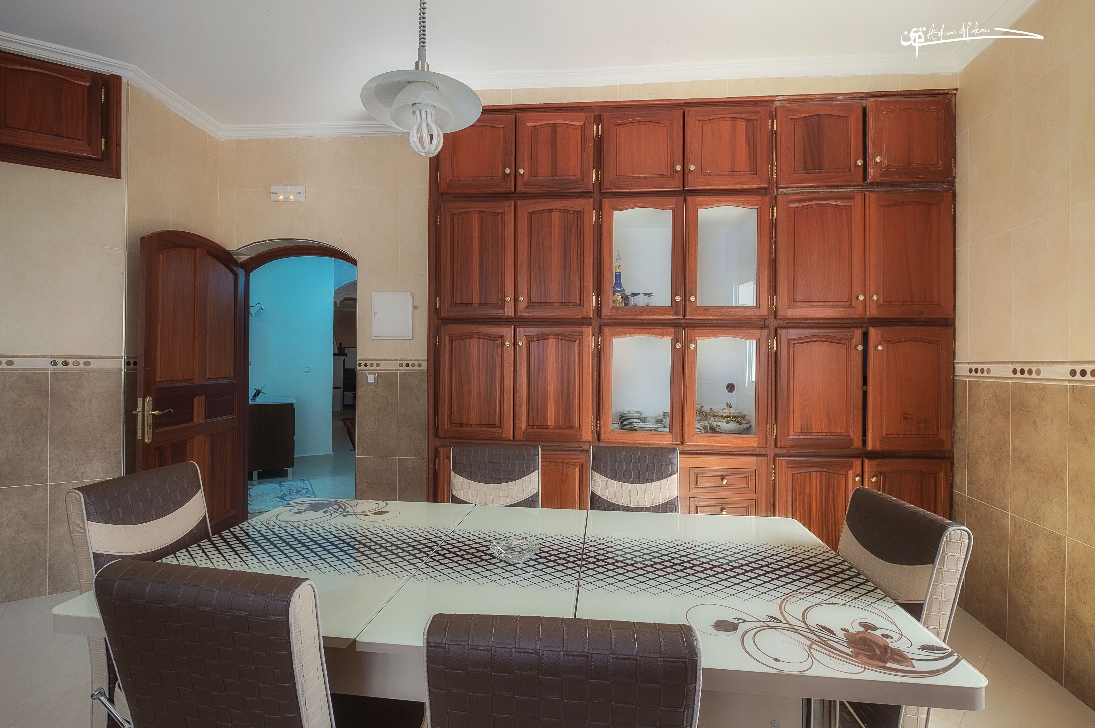 luxury apartment, 2 bedrooms | private kitchen | stovetop, dining tables