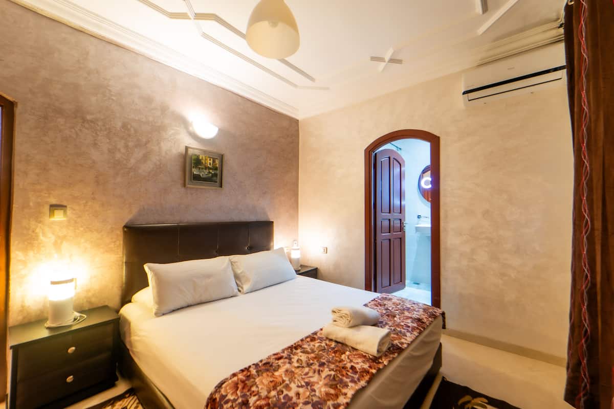 Appartement Confort, 2 chambres | Literie de qualité, lit avec matelas en mousse à mémoire