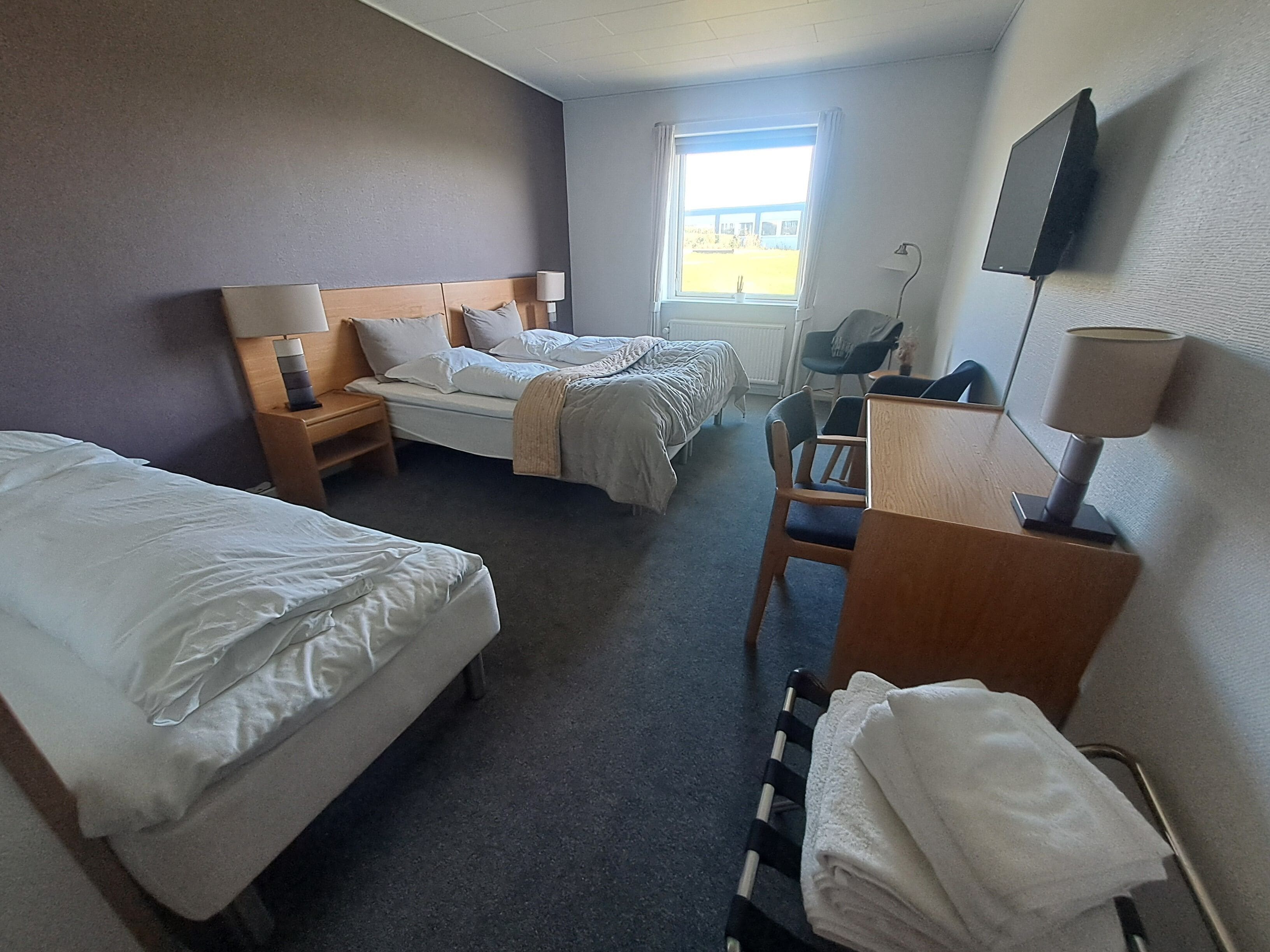 Triple Room | Desk, laptop workspace, iron/ironing board, free WiFi