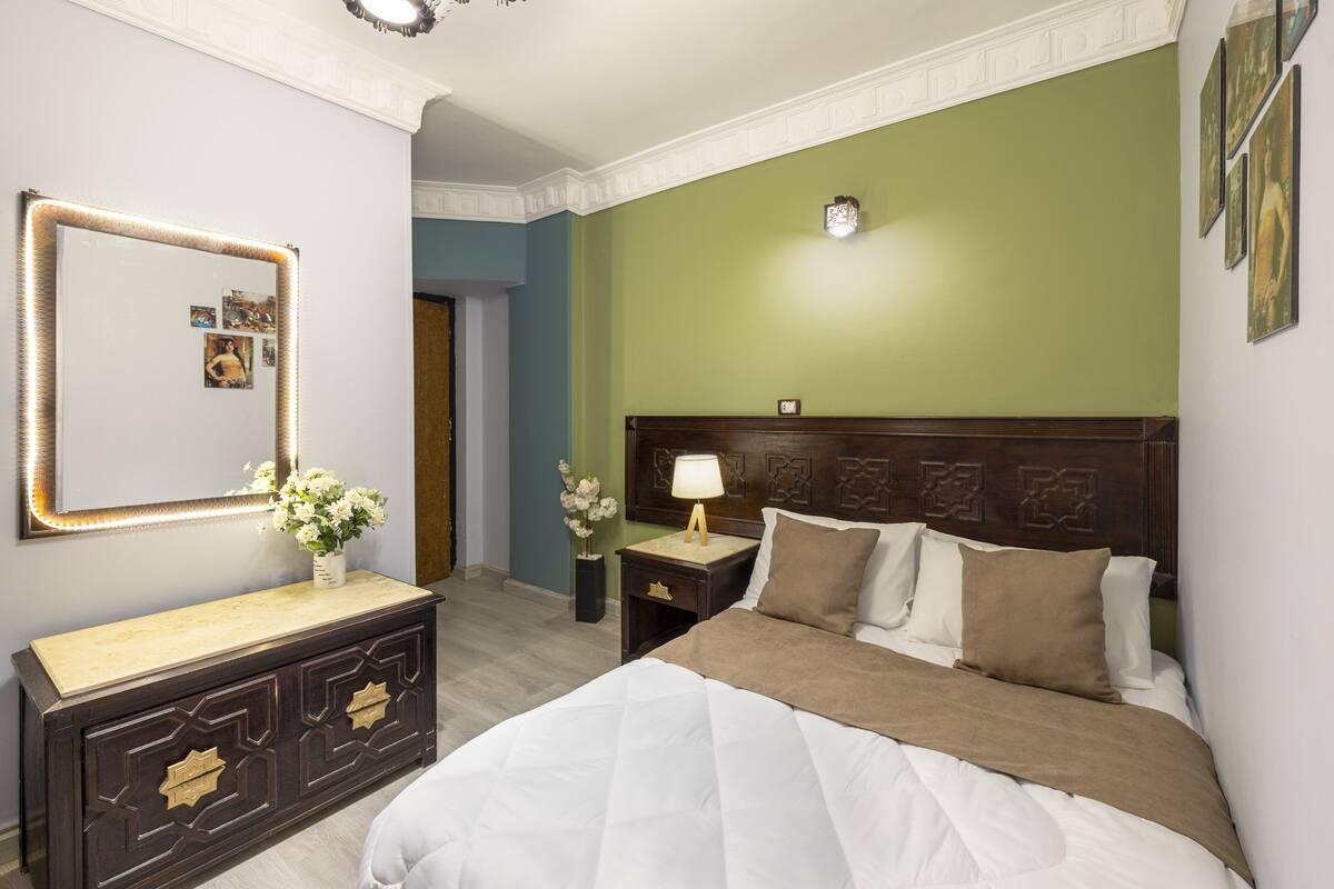 Standard Single Room | Minibar, in-room safe, desk, blackout drapes